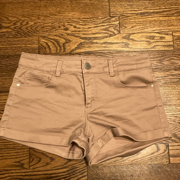 Tinseltown Pants - Nude peach jean shorts size 7